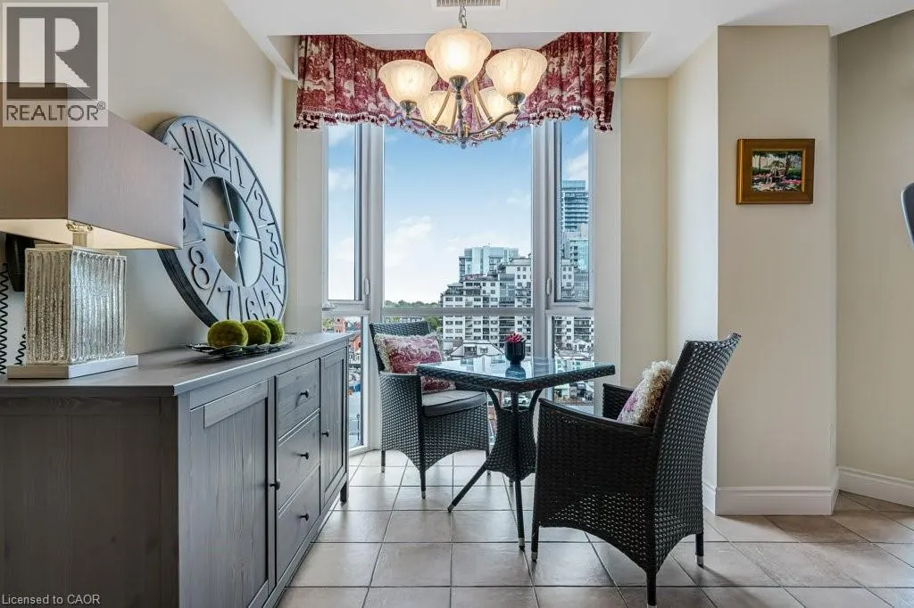 1477 LAKESHORE Road Unit# 702, #702
