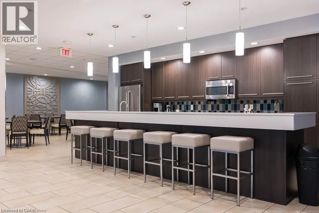 551 MAPLE Avenue Unit# 607, #607