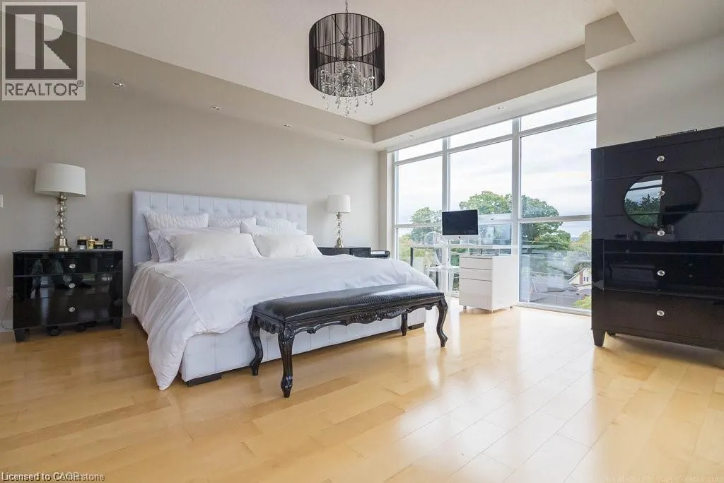 551 MAPLE Avenue Unit# 607, #607