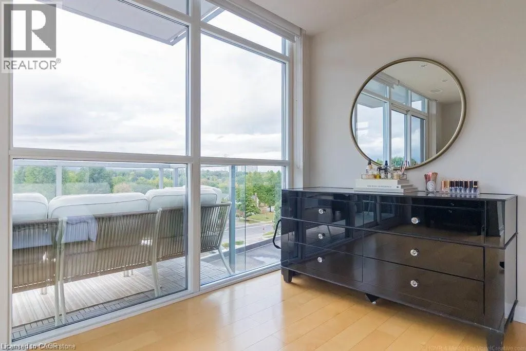 551 MAPLE Avenue Unit# 607, #607