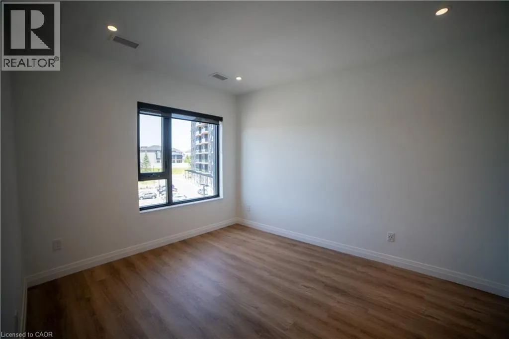 525 NEW DUNDEE Road Unit# 302, #302