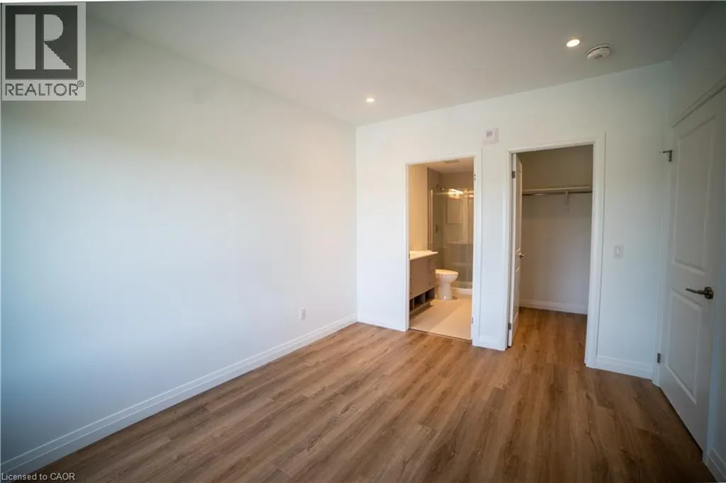 525 NEW DUNDEE Road Unit# 302, #302