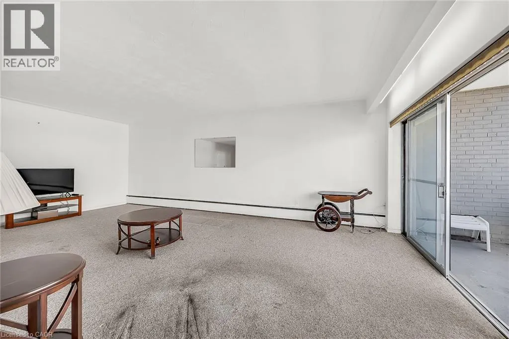 510 QUEENSTON Road Unit# 404, #404