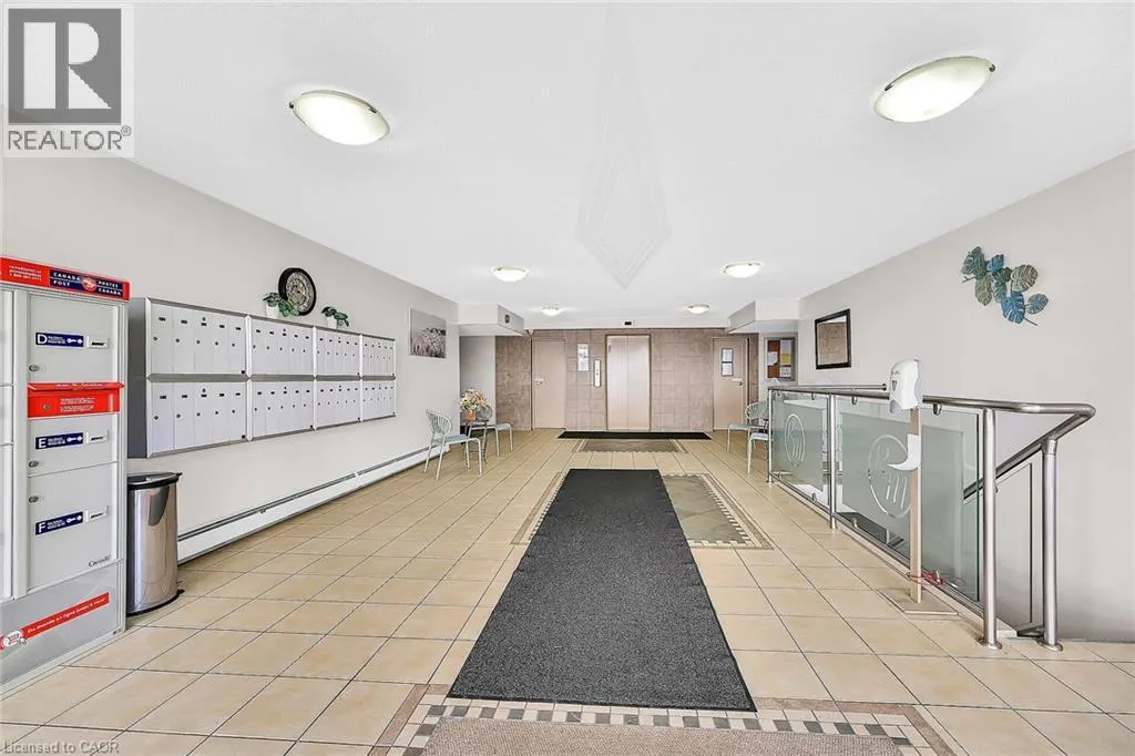 510 QUEENSTON Road Unit# 404, #404