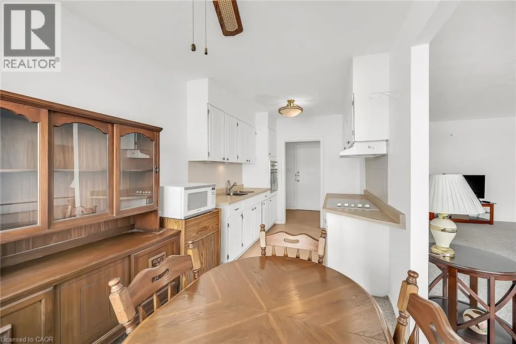 510 QUEENSTON Road Unit# 404, #404
