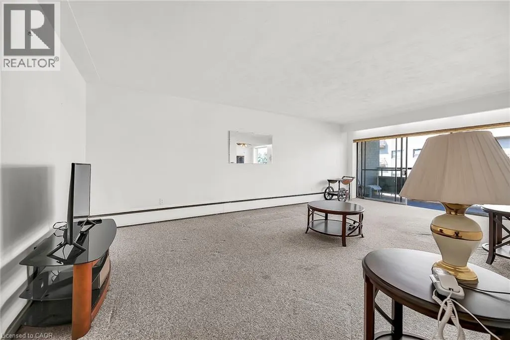 510 QUEENSTON Road Unit# 404, #404