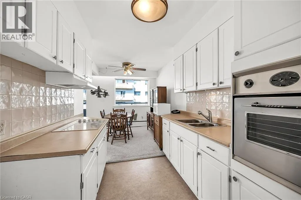 510 QUEENSTON Road Unit# 404, #404