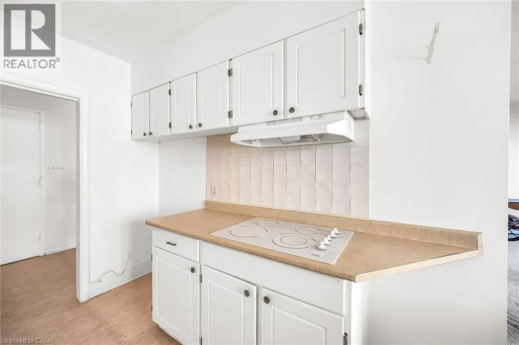 510 QUEENSTON Road Unit# 404, #404