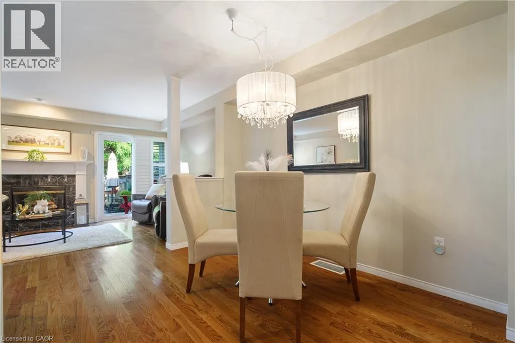 43 FAIRWOOD Place W