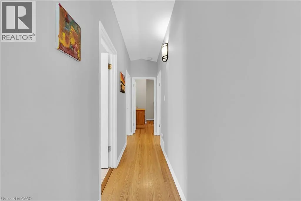 28 PLEASANT Avenue