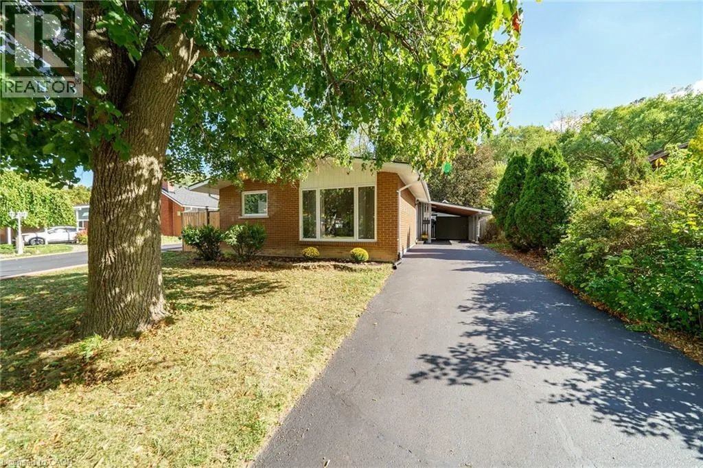 28 PLEASANT Avenue