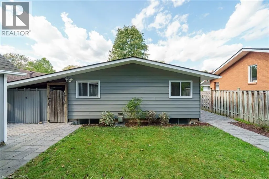 28 PLEASANT Avenue