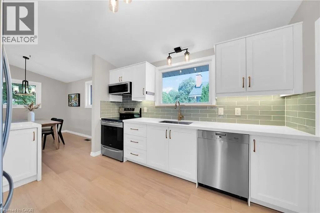 28 PLEASANT Avenue