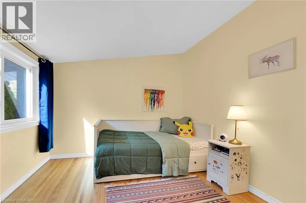 28 PLEASANT Avenue