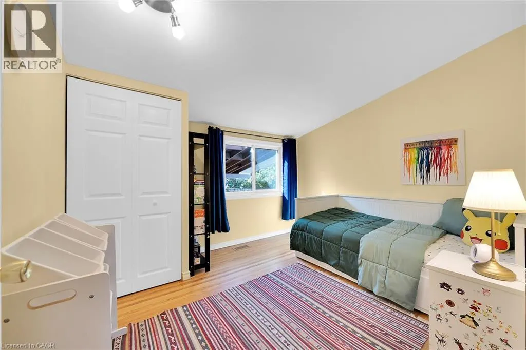 28 PLEASANT Avenue