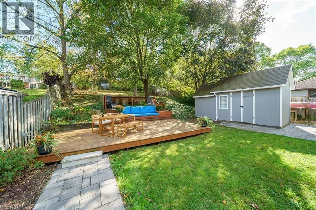 28 PLEASANT Avenue