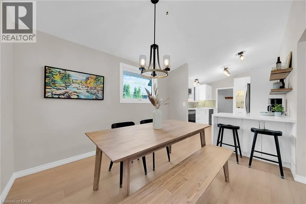 28 PLEASANT Avenue