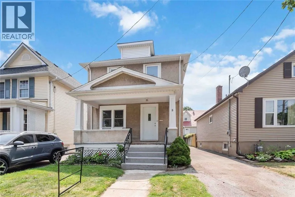 8 RUSSELL Avenue
