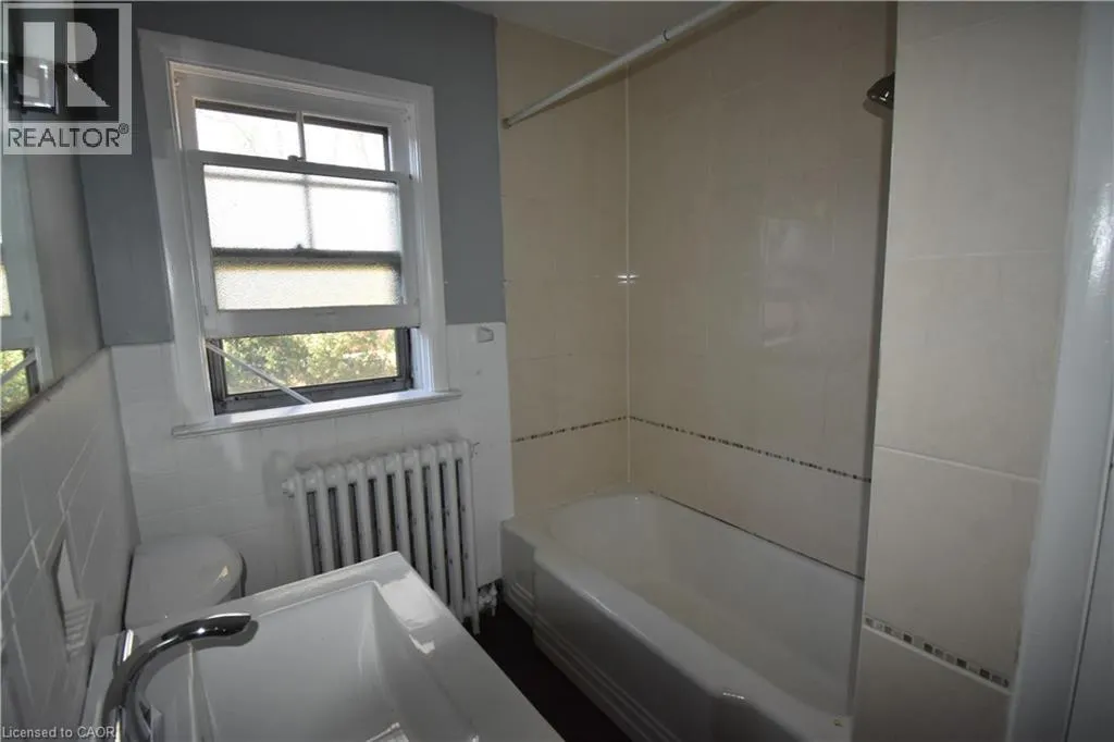 468 BRIDGMAN Avenue Unit# 3, #3