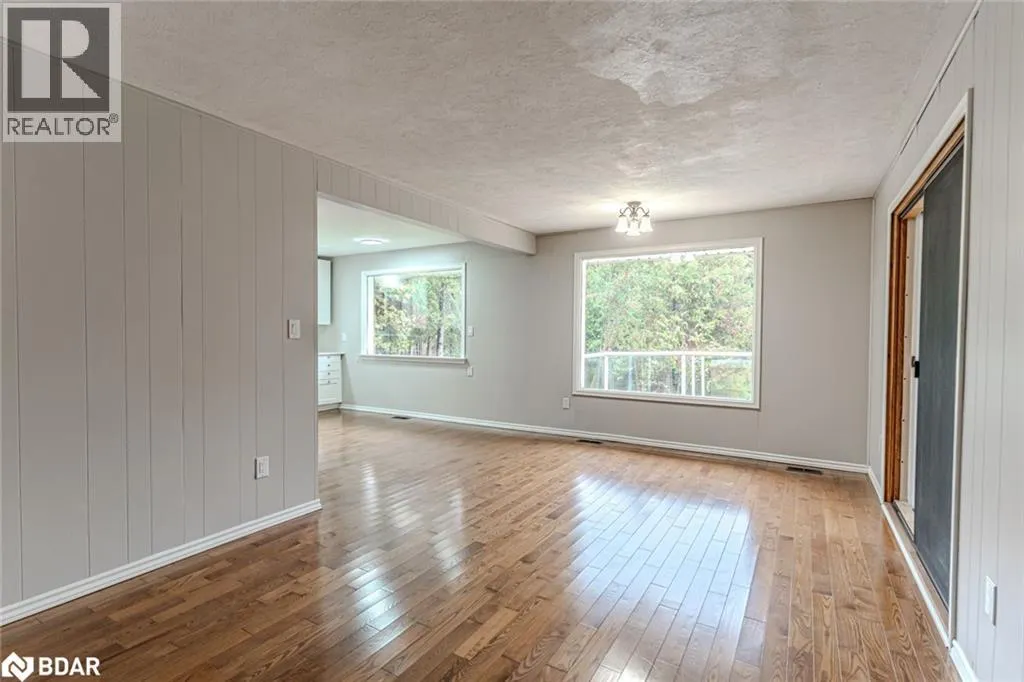 537 HURONIA Road