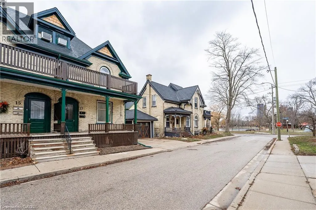 17 HILDA Place