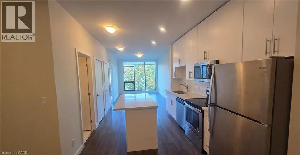 690 KING Street Unit# 221, #221