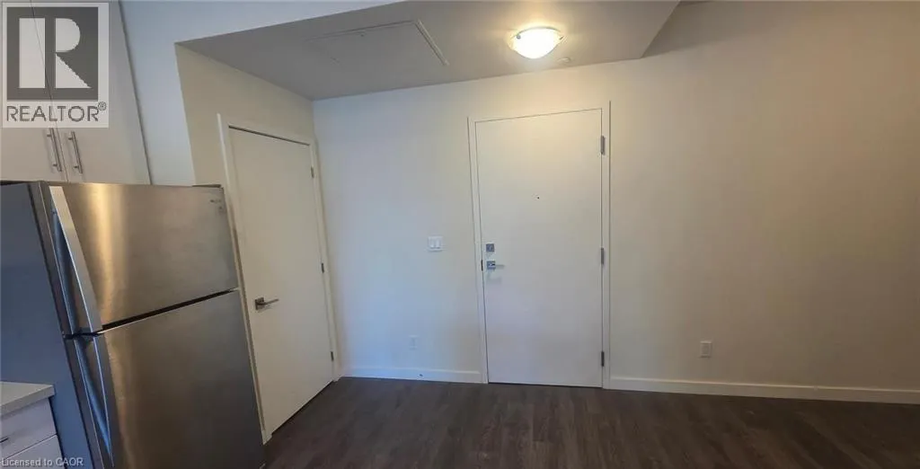 690 KING Street Unit# 221, #221