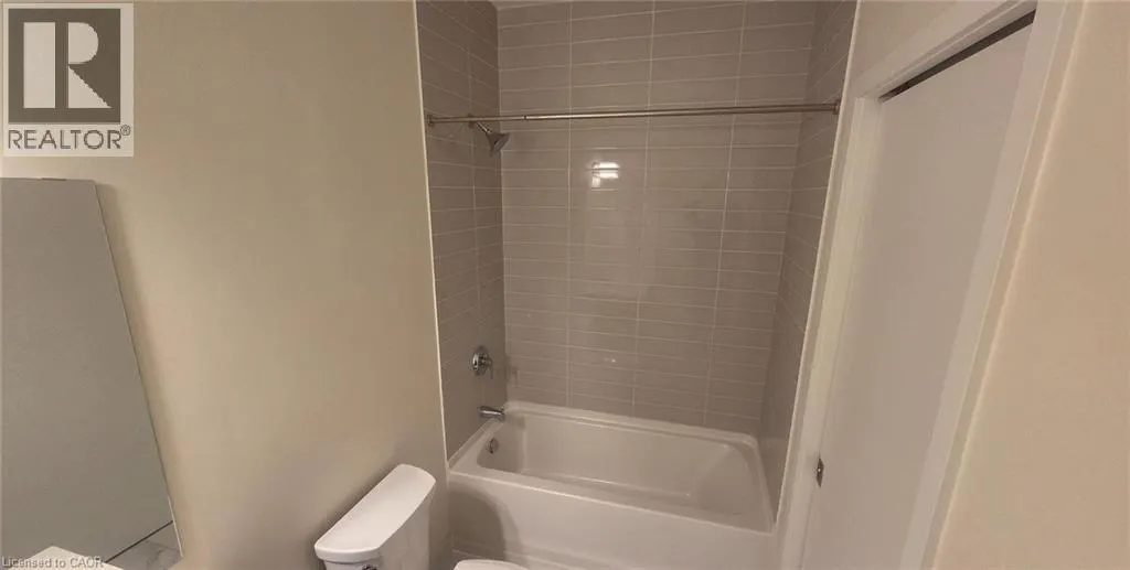 690 KING Street Unit# 221, #221