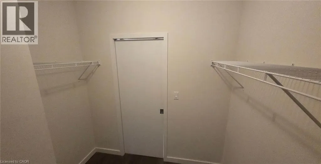 690 KING Street Unit# 221, #221
