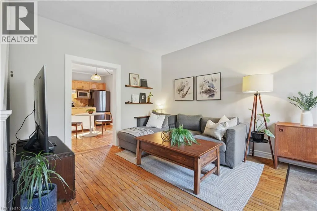 2055 EMBLETON Road