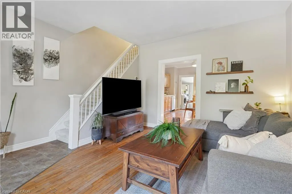 2055 EMBLETON Road