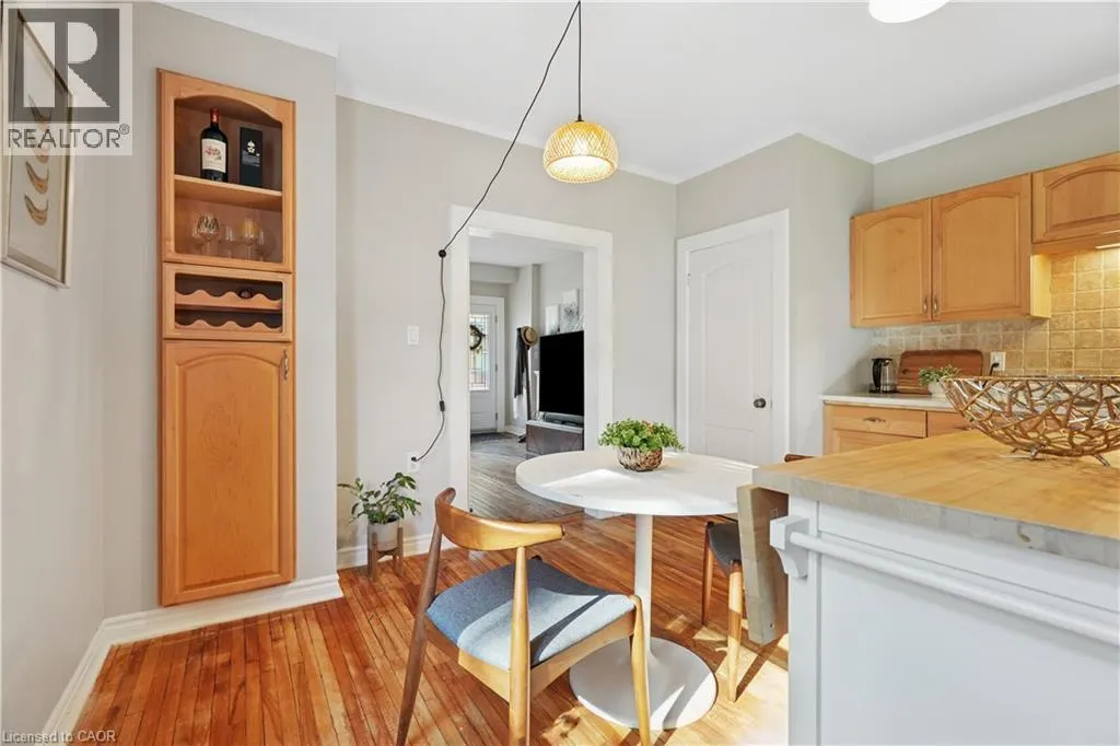 2055 EMBLETON Road