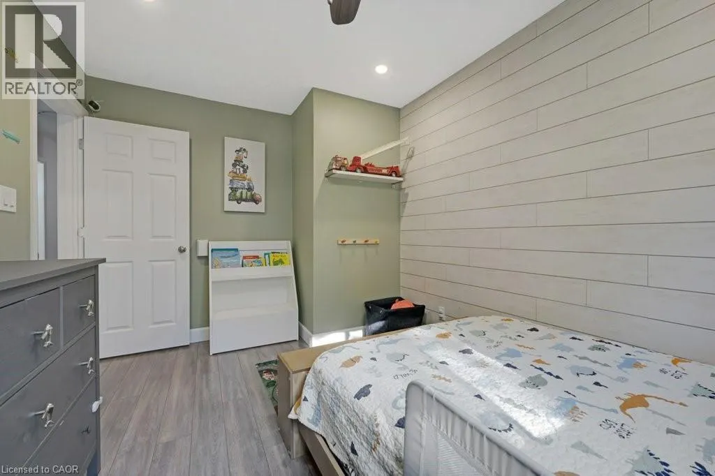 233 SCOTT Road