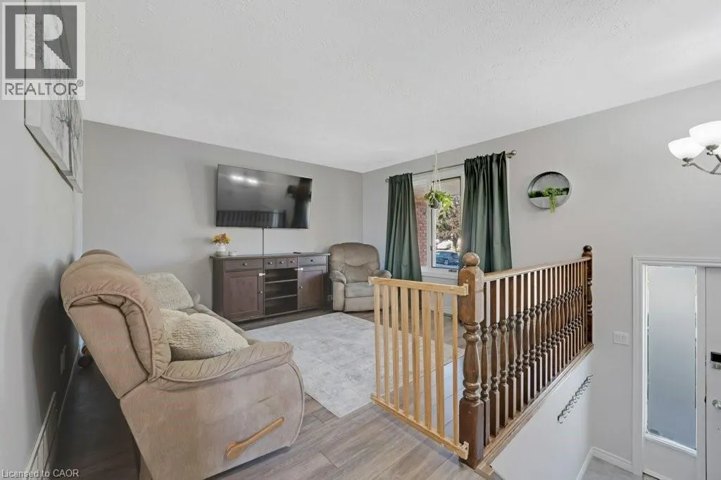 233 SCOTT Road