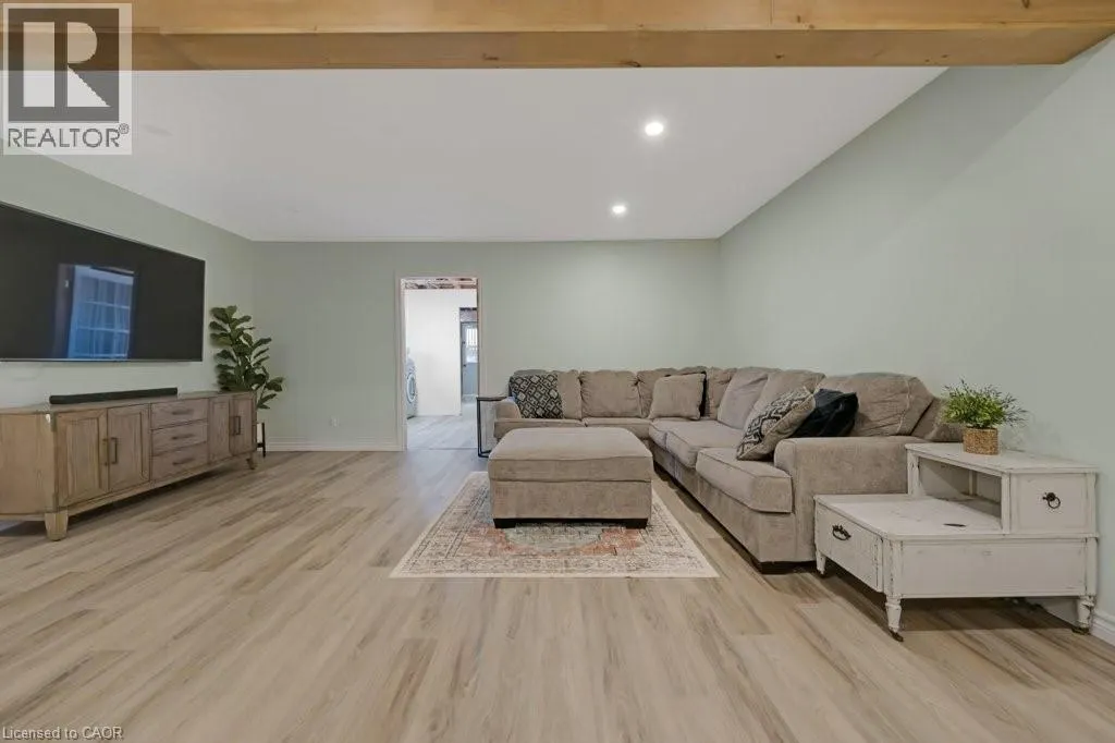 233 SCOTT Road