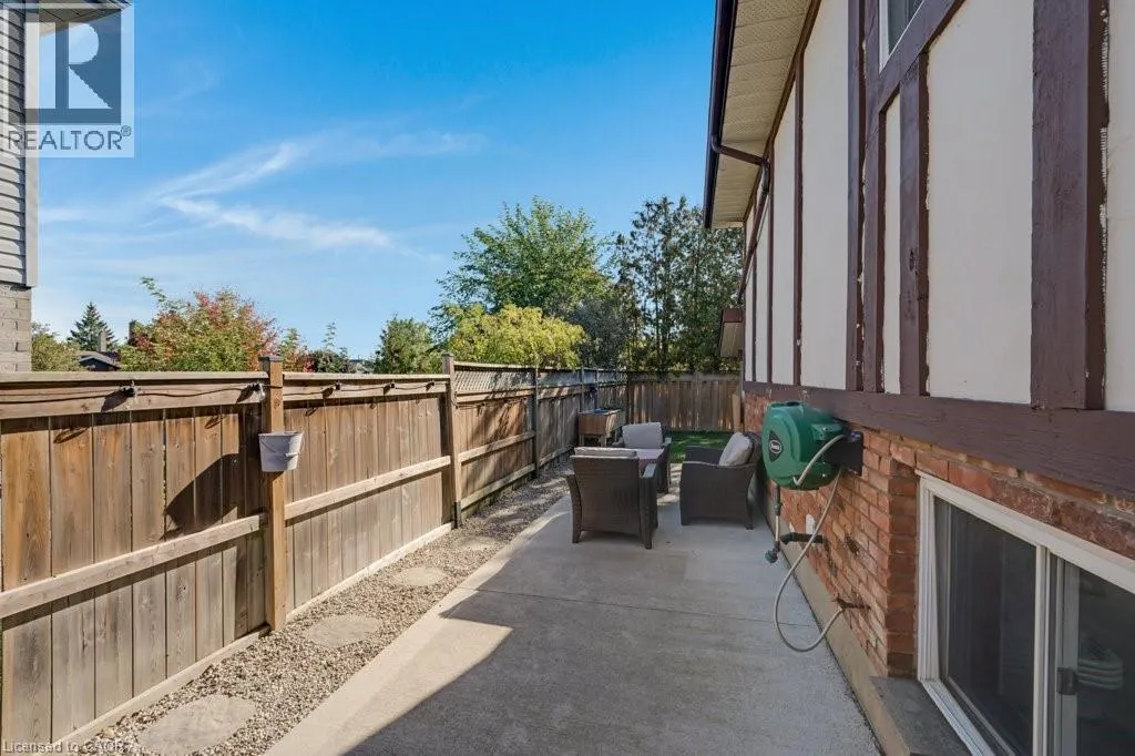 233 SCOTT Road