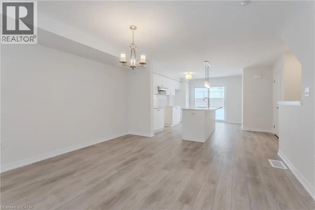 15 URBANE Boulevard