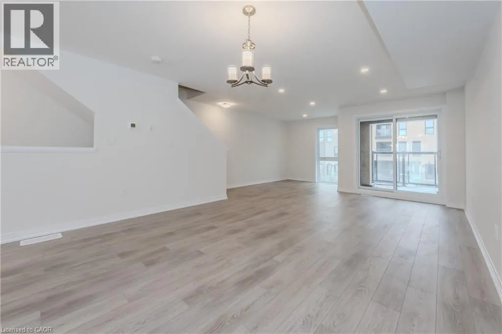 15 URBANE Boulevard