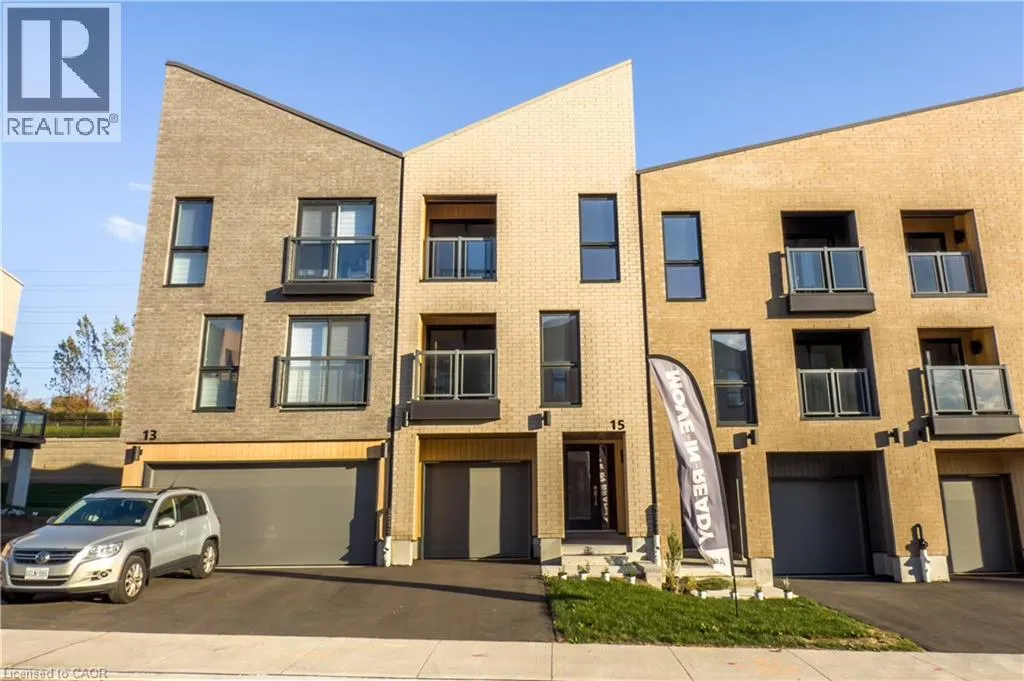 15 URBANE Boulevard