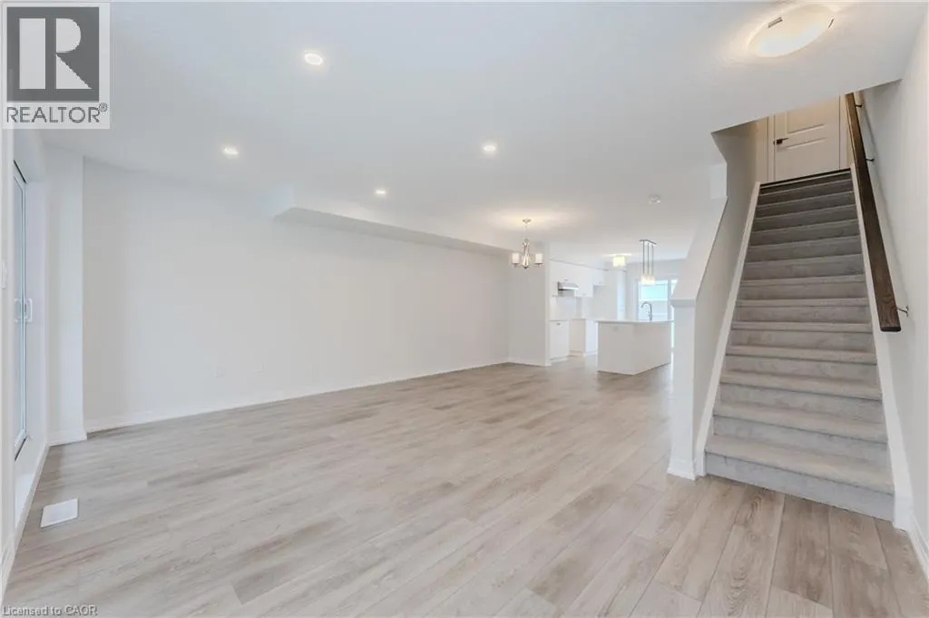 15 URBANE Boulevard
