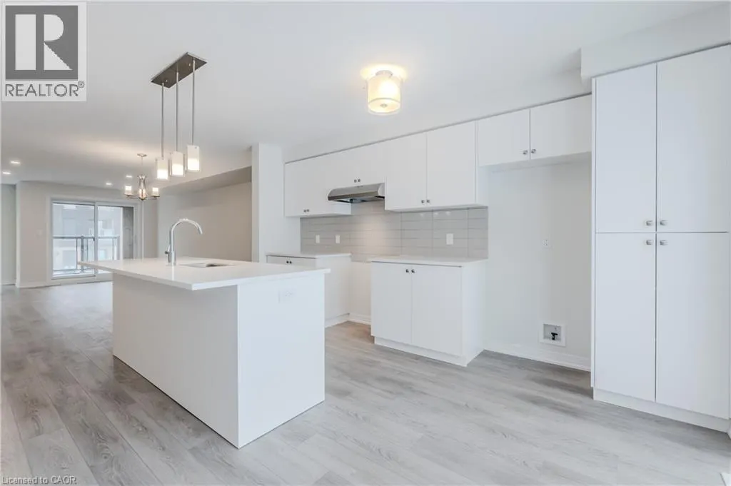 15 URBANE Boulevard