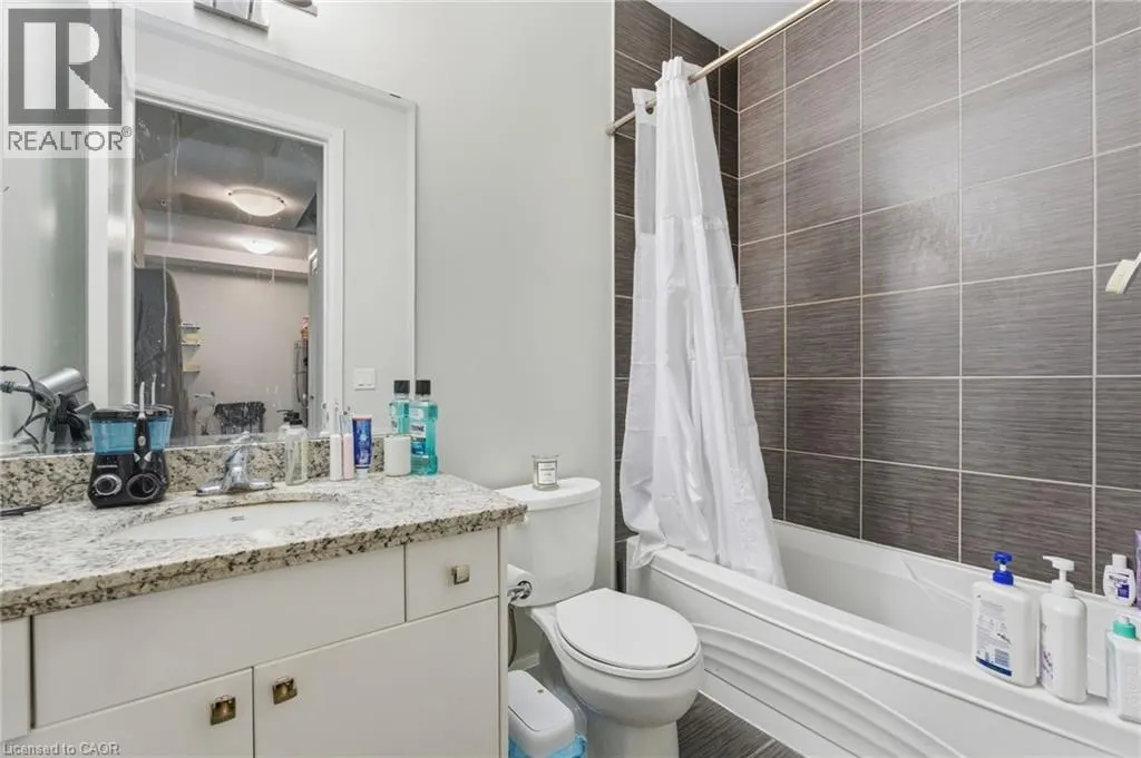 112 KING Street E Unit# 811, #811