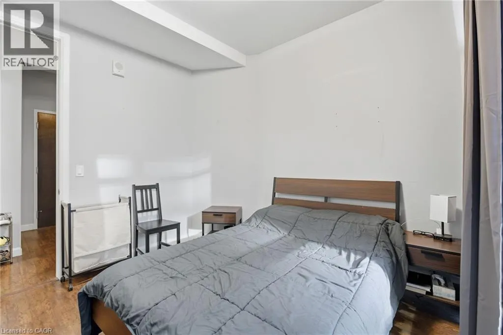 112 KING Street E Unit# 811, #811