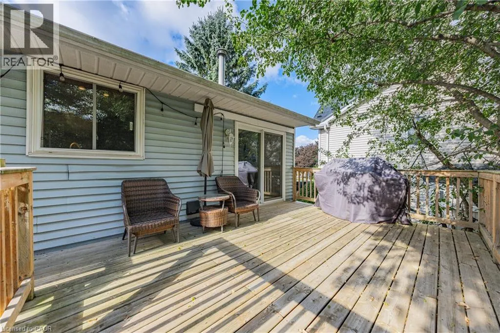 37 THORNHILL Drive