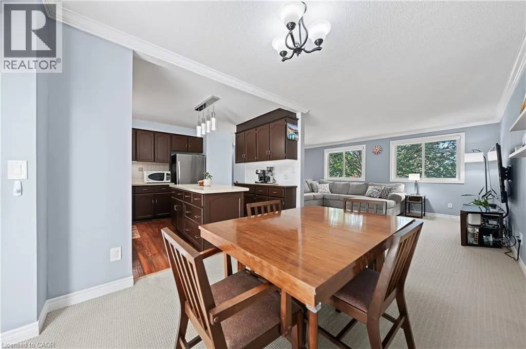 37 THORNHILL Drive