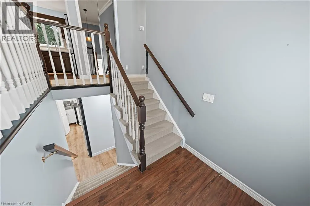 37 THORNHILL Drive