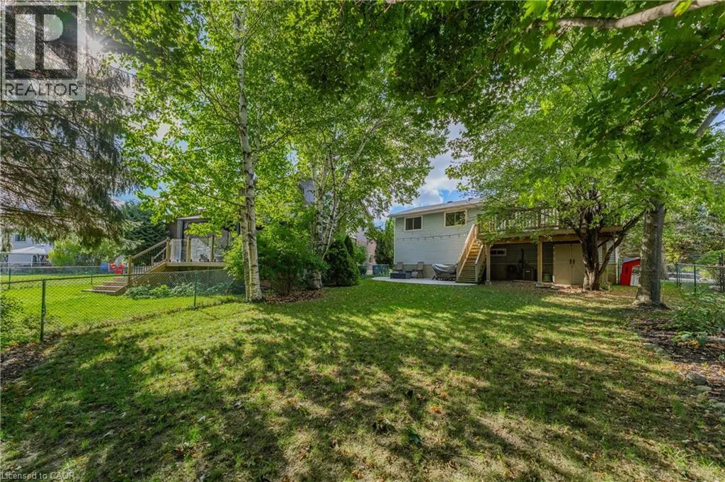 37 THORNHILL Drive