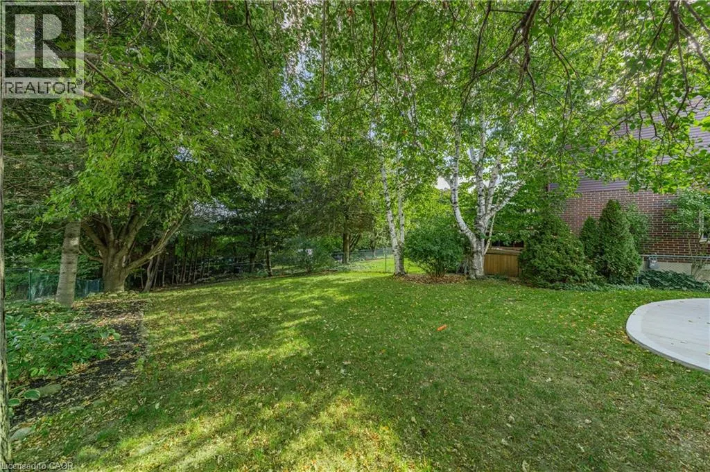 37 THORNHILL Drive