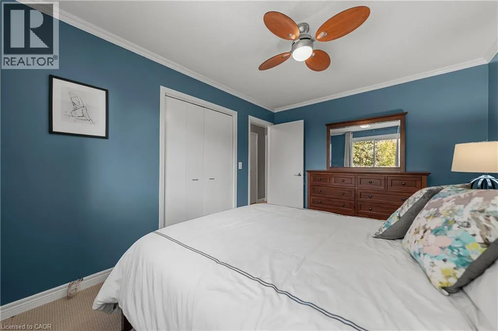 37 THORNHILL Drive