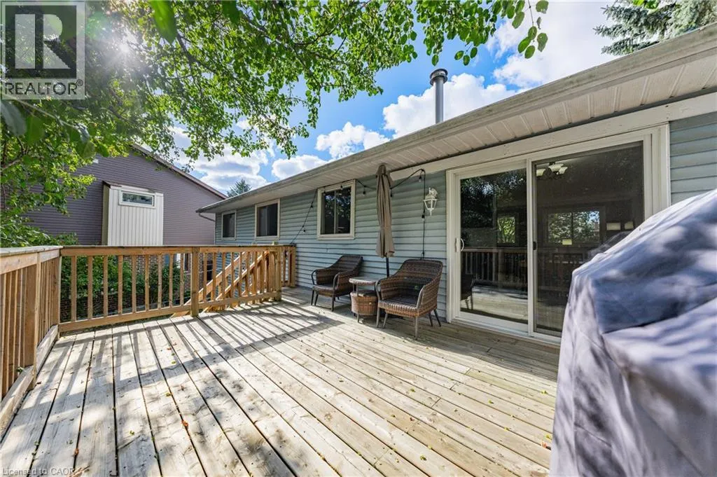 37 THORNHILL Drive
